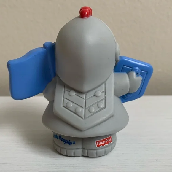 Fisher-Price Little People Knight Figure Lil’ Kingdom Castle 2003 - Picture 3 of 6